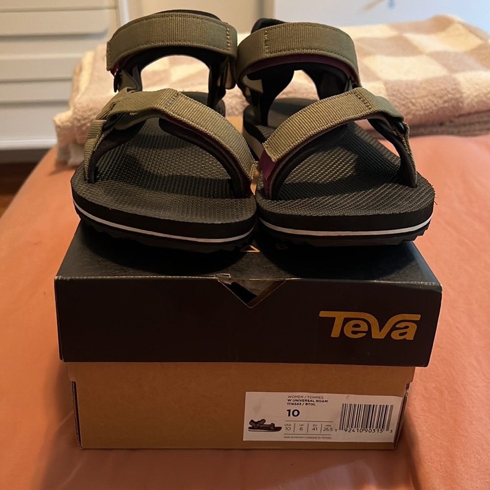 TEVA WOMEN’S UNIVERSAL ROAM SANDAL / SIZE 10 / OLIVE - Picture 2 of 6